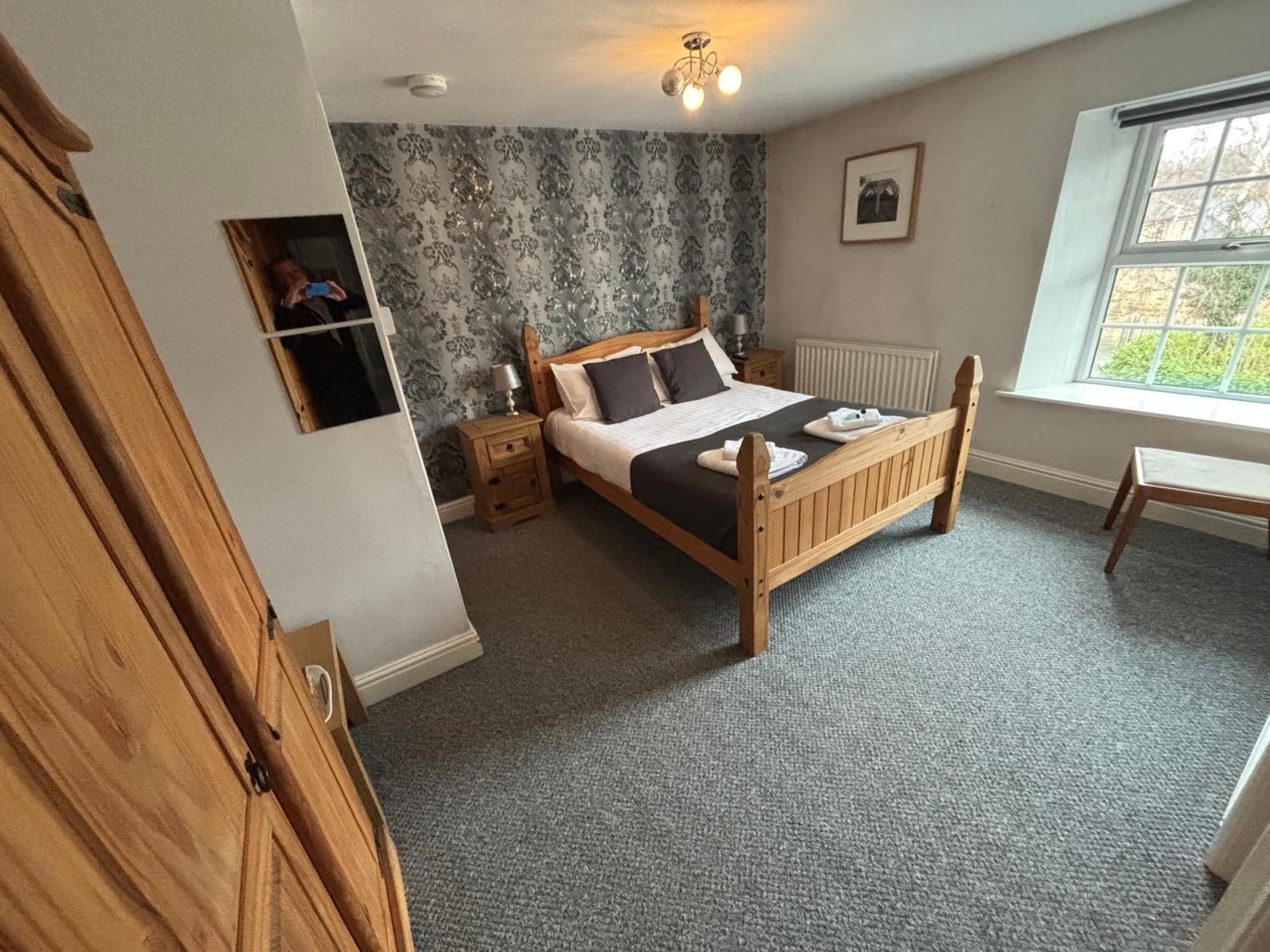 The Boathouse Wylam Hotel Bagian luar foto